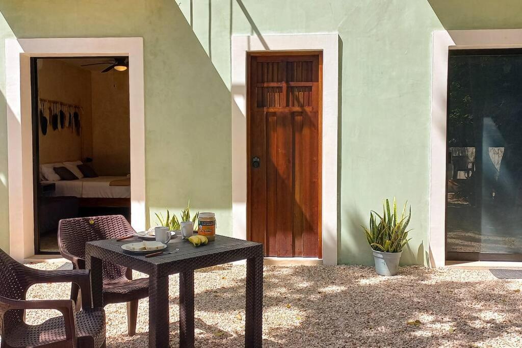 Charming Colonial-Style Room In The Heart Of Valladolid Valladolid  Bagian luar foto